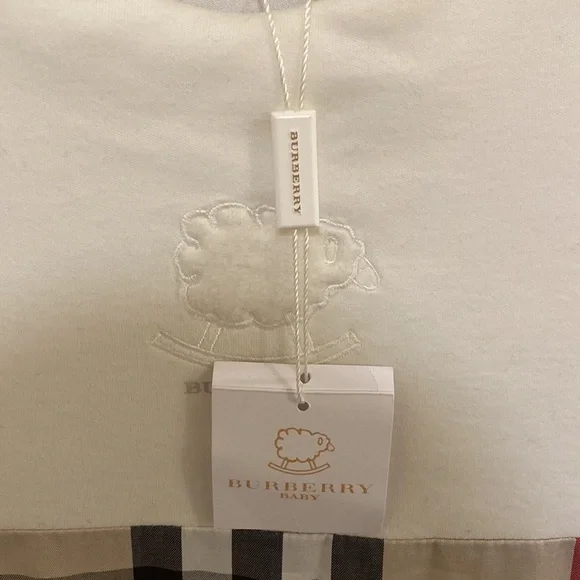 Burberry Quilted Sleep Nest